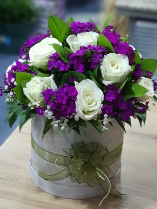 Beyaz Gül ve Hüsnü Yusuf Aranjmanı Bilecik Çiçekçi